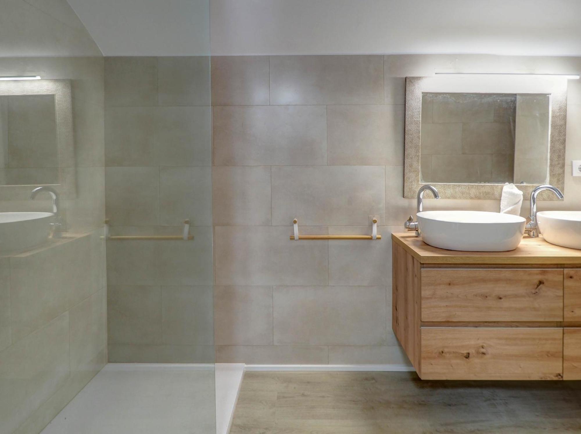 Clarimar Duplex By Hello Homes *